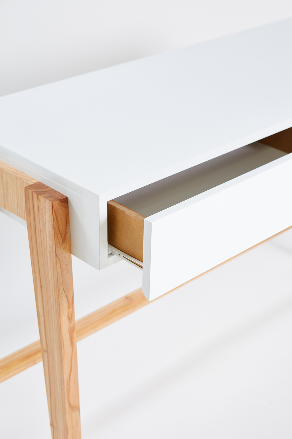 ESCRITORIO V 2C BLANCO – Shape