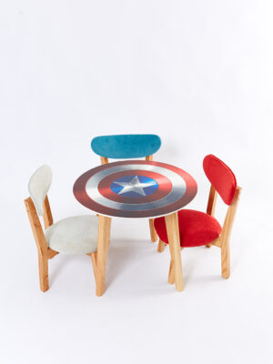 MESA CAPITAN AMERICA + 2 SILLAS O 2 BANQUITOS