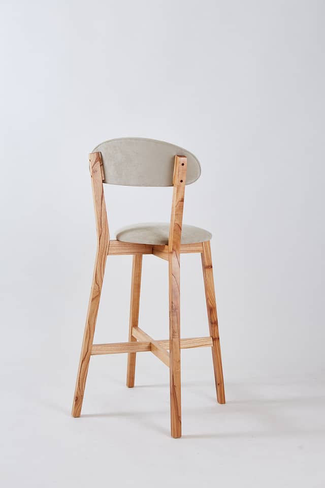 BANQUETA CHERLYN TAPIZADA - Image 3